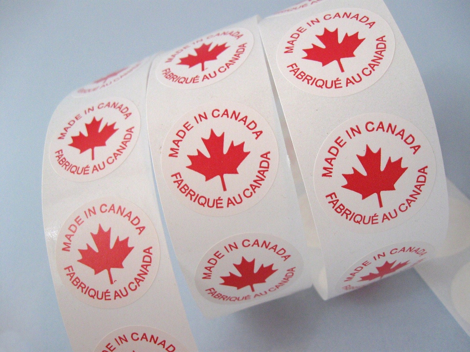 50 Made In Canada Labels - round sticker tags 1"  (XT100)