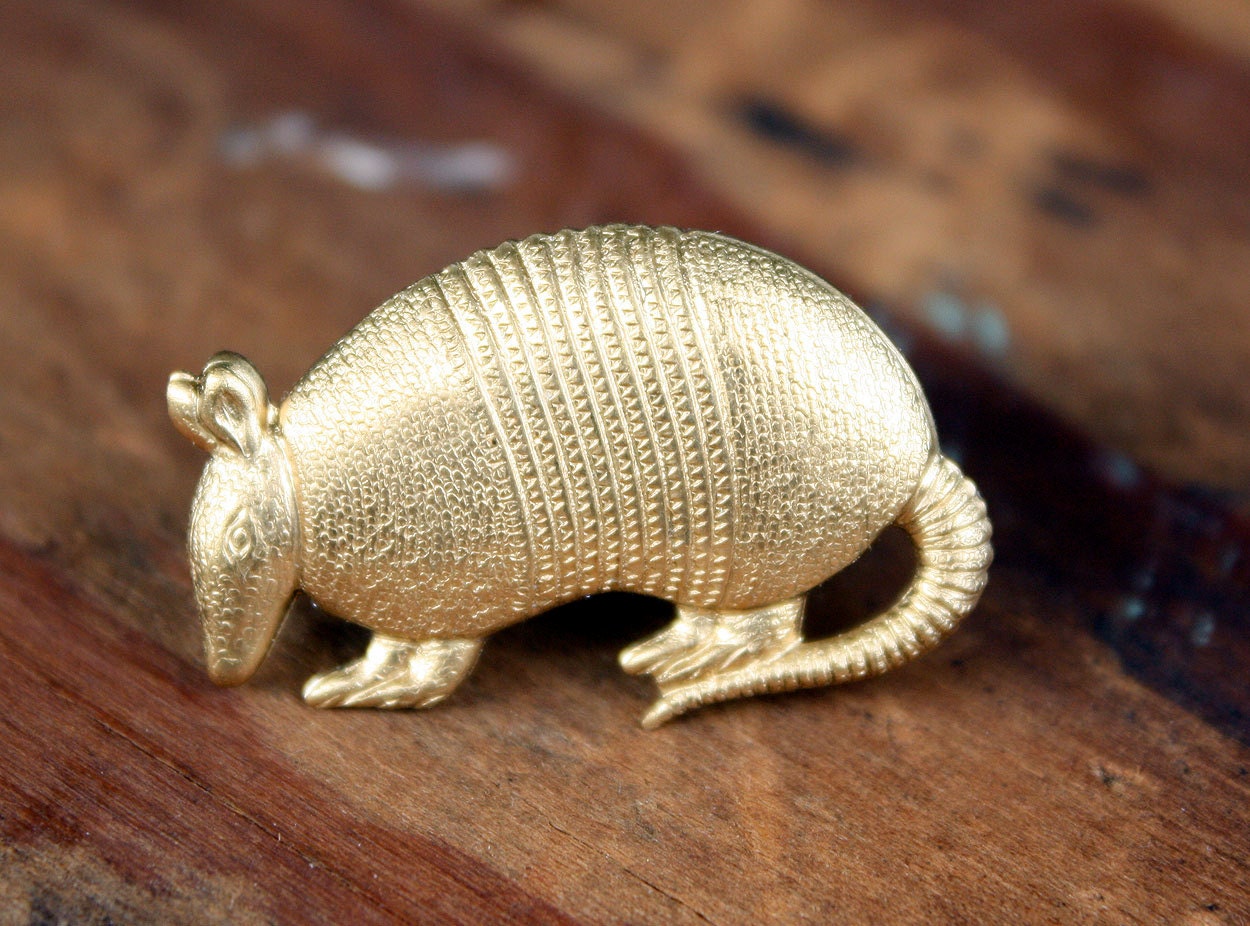 Armadillo Woodland Animal Ring
