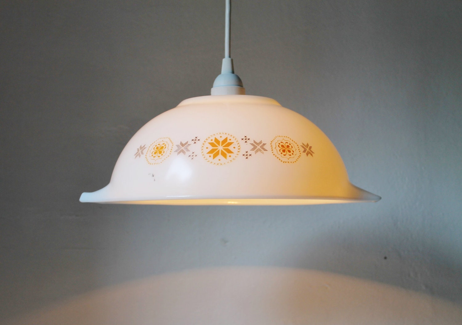 PYREX Town and Country Cinderella Bowl 4 Quart Mixing Bowl Hanging Pendant Lighting Fixture - UpCycled Original BootsNGus OOAK Lamp Design