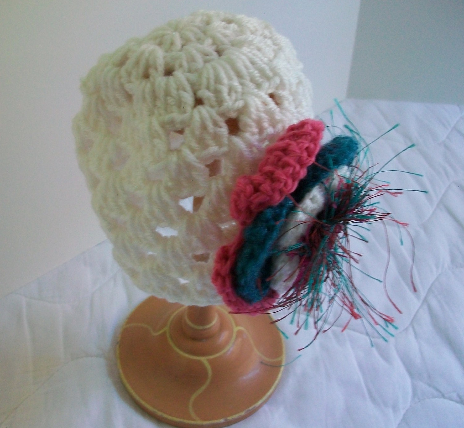 Infant Cloche Hat White Lacy Stitch Turquoise Hot Pink White Detachable Flower Trim