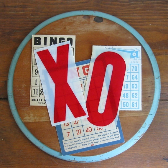 vintage letters X O, vintage sign letters, red white letters, plastic sign letters, hugs and kisses banner, love banner,