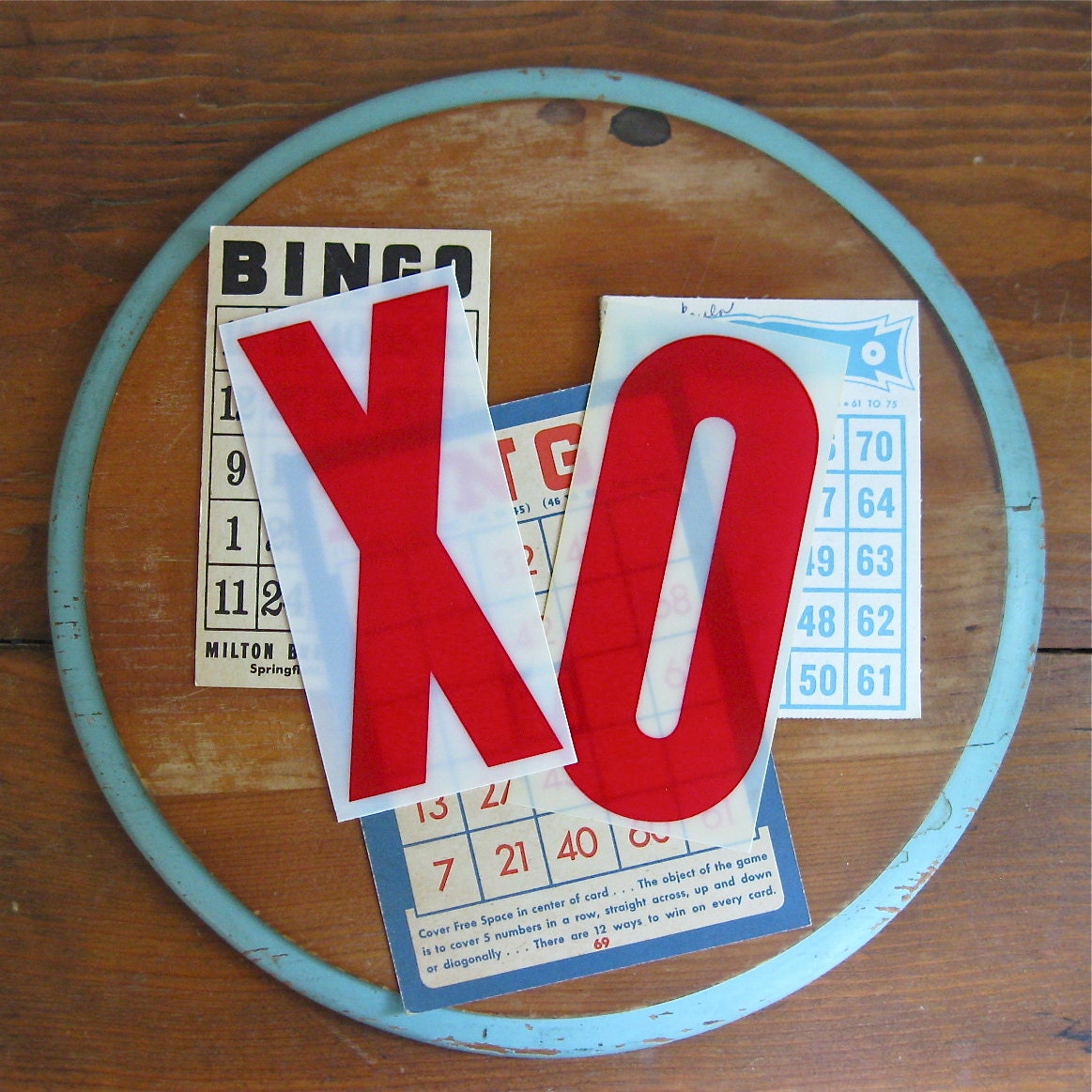 vintage letters X O, vintage sign letters, red white letters, plastic sign letters, hugs and kisses banner, love banner,