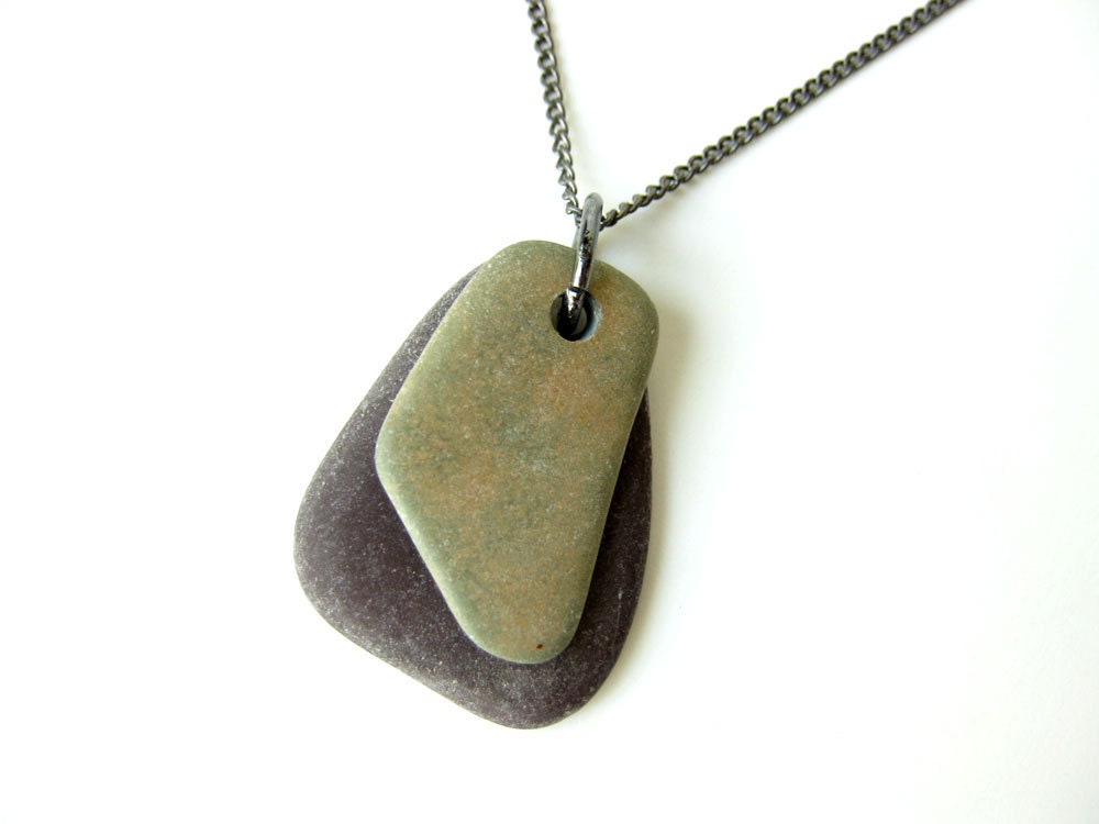 Natural Stone Necklace - Zen rock necklace - natural stone jewelry - Olive green on Deep Eggplant - 954