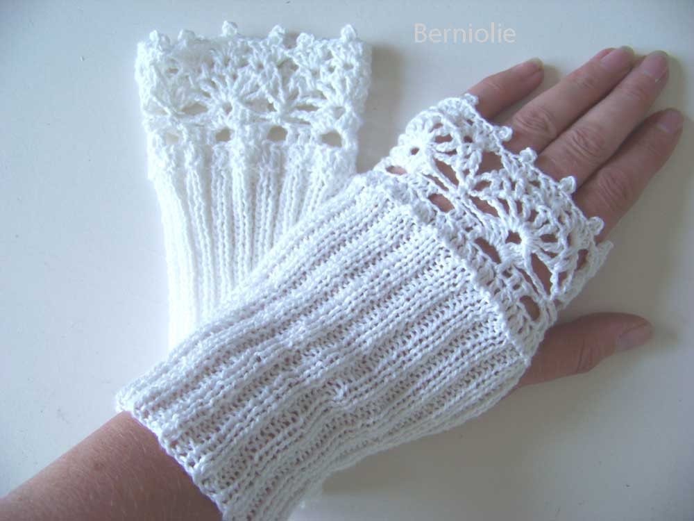 INSTANT DOWNLOAD,  ROXY, Knit/crochet glove pattern pdf