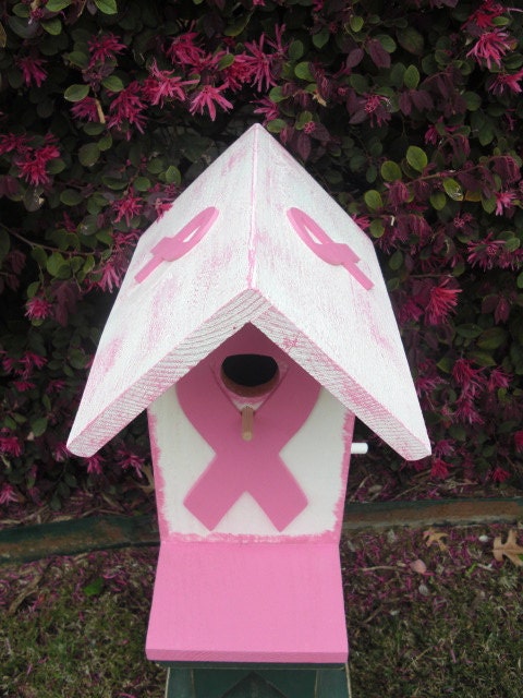 Birdhouse - Susan G. Komen Breast Cancer Ribbon Birdhouse