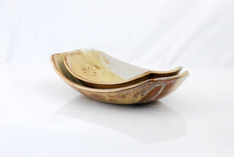 Serving bowls oval shape set of two in golden brown and white - MADE TO ORDER - claylicious