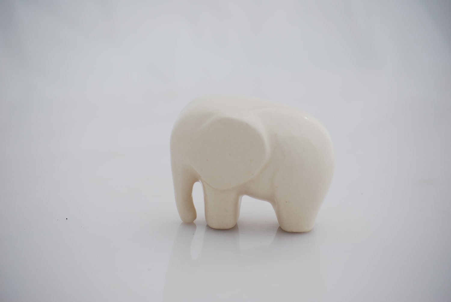 Elephant  ceramic figurine in snowflake white