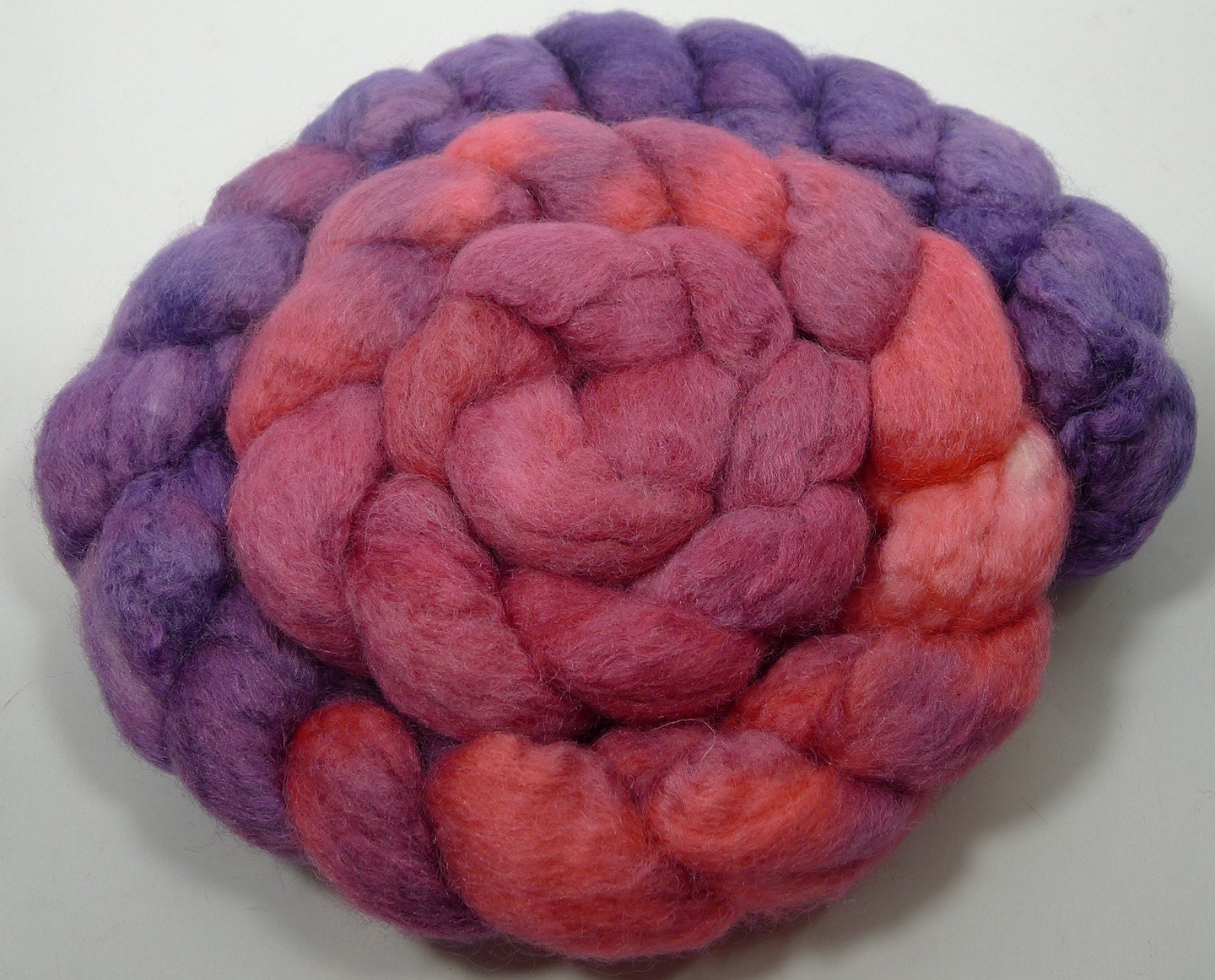 Gradient-Dyed 75/25 BFL/Silk Roving 4oz  (SKU 202)