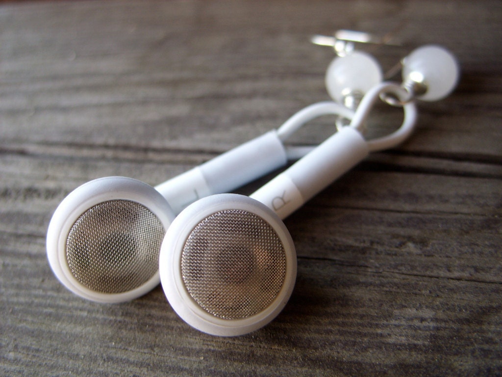 iPod earphones headphones earrings apple geek jewelry mac white grey upcycled recycled geekery for her geeky girl
