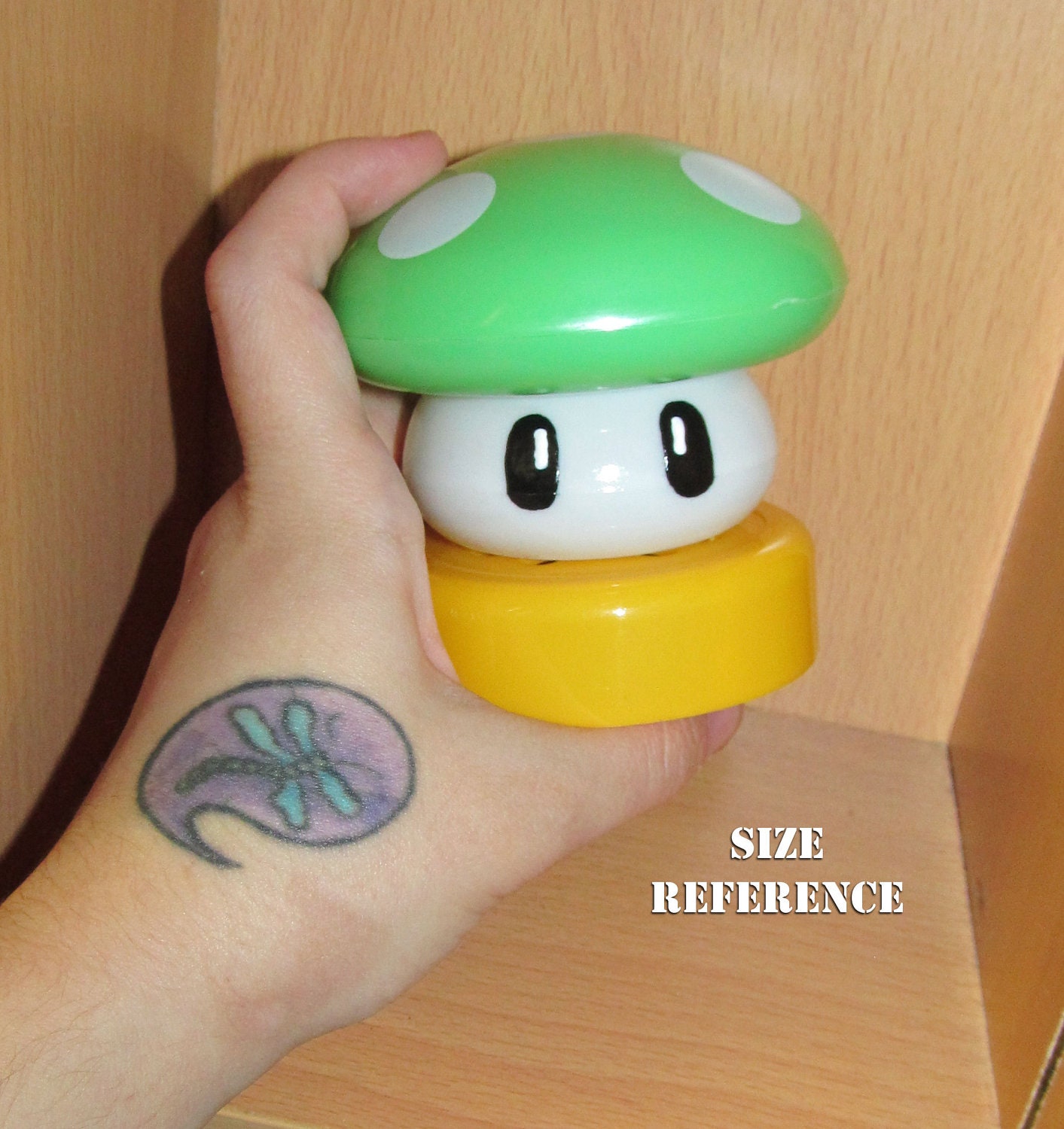 Super Mario Brothers GREEN 1-Up Mushroom SMALL Touch Lamp Night Light - NES Retro Video Game Geek Housewares