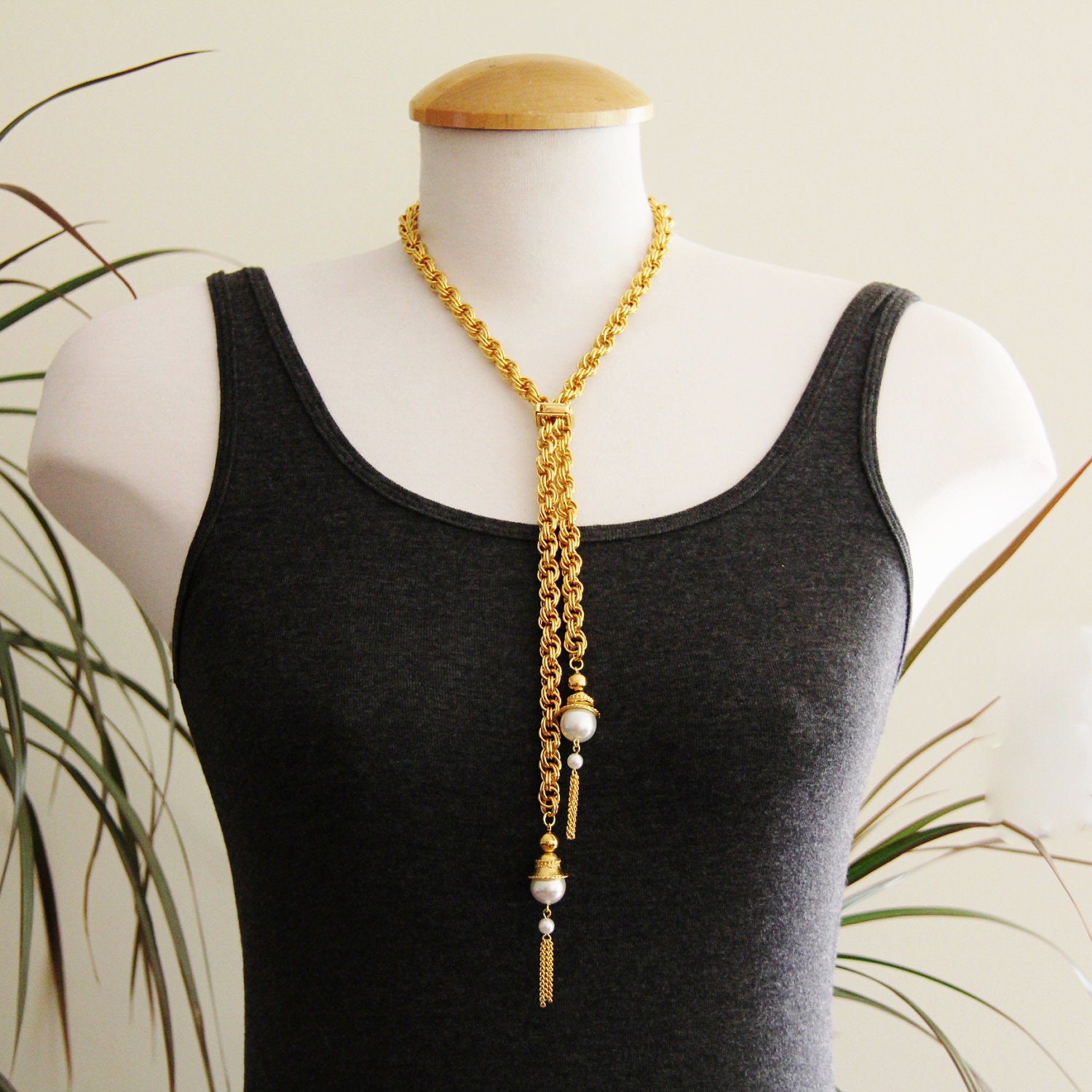 Genuine Vintage Golden tassel lariat, chain, pearls