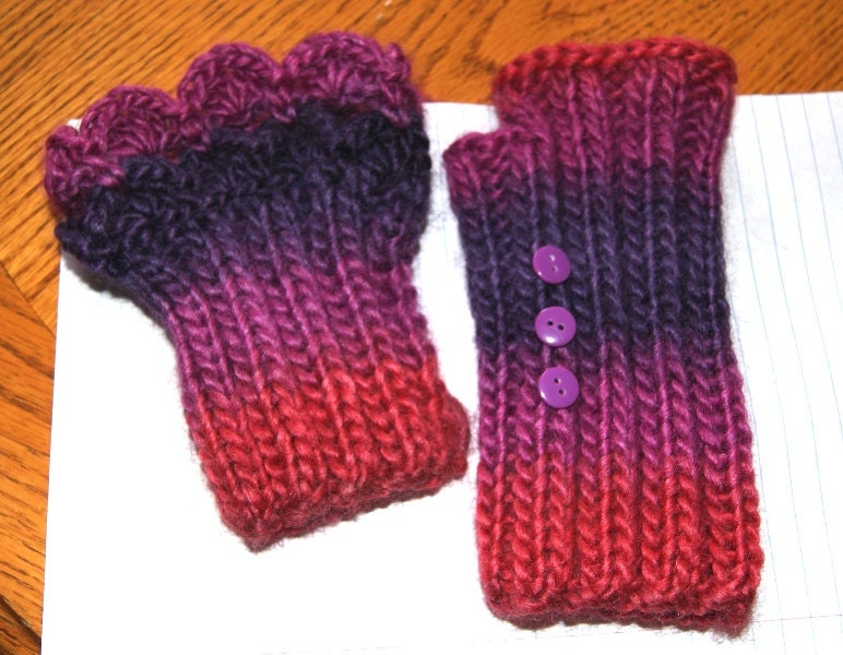 Hand Knit Sensational Fingerless Gloves using Wool Soy Yarn / One Size Fits Most / Wrist Warmer / Ruffled Victorian Cuffs / Select one Pair