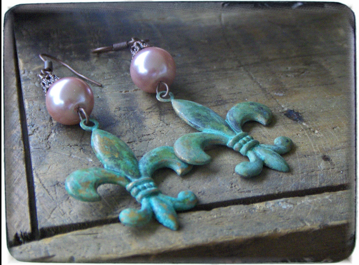 Sister Hazel. Big Verdigris Fleur De Lis and salmon pink Pearls Earrings