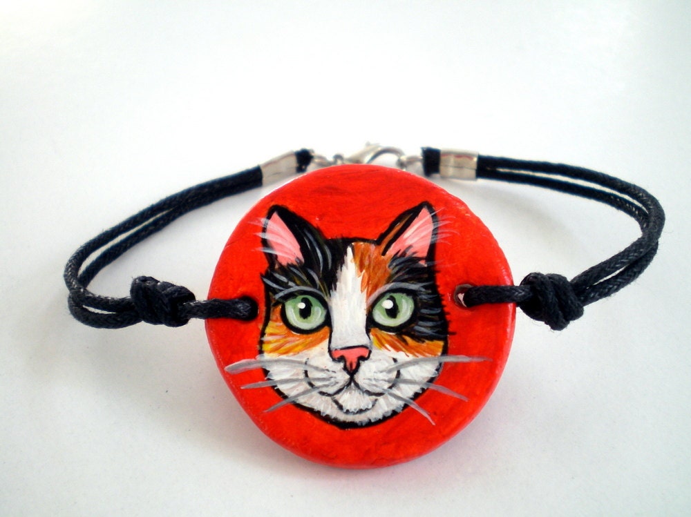 Cat Bracelet , hand paint calico cat red   clay wristband