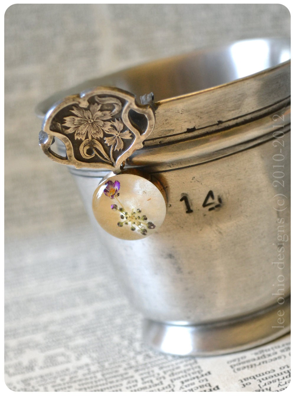 Pressed flower brooch, Good luck Charm, Antique Victorian watch pin, Star burst purple flower in resin, Cichorium