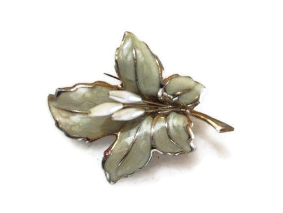 VINTAGE BROOCH, Leaf Brooch