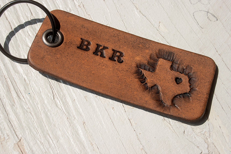 Love Texas - personalized travel Luggage tag - Heart or Star on your city in Texas - key ring or suede cord