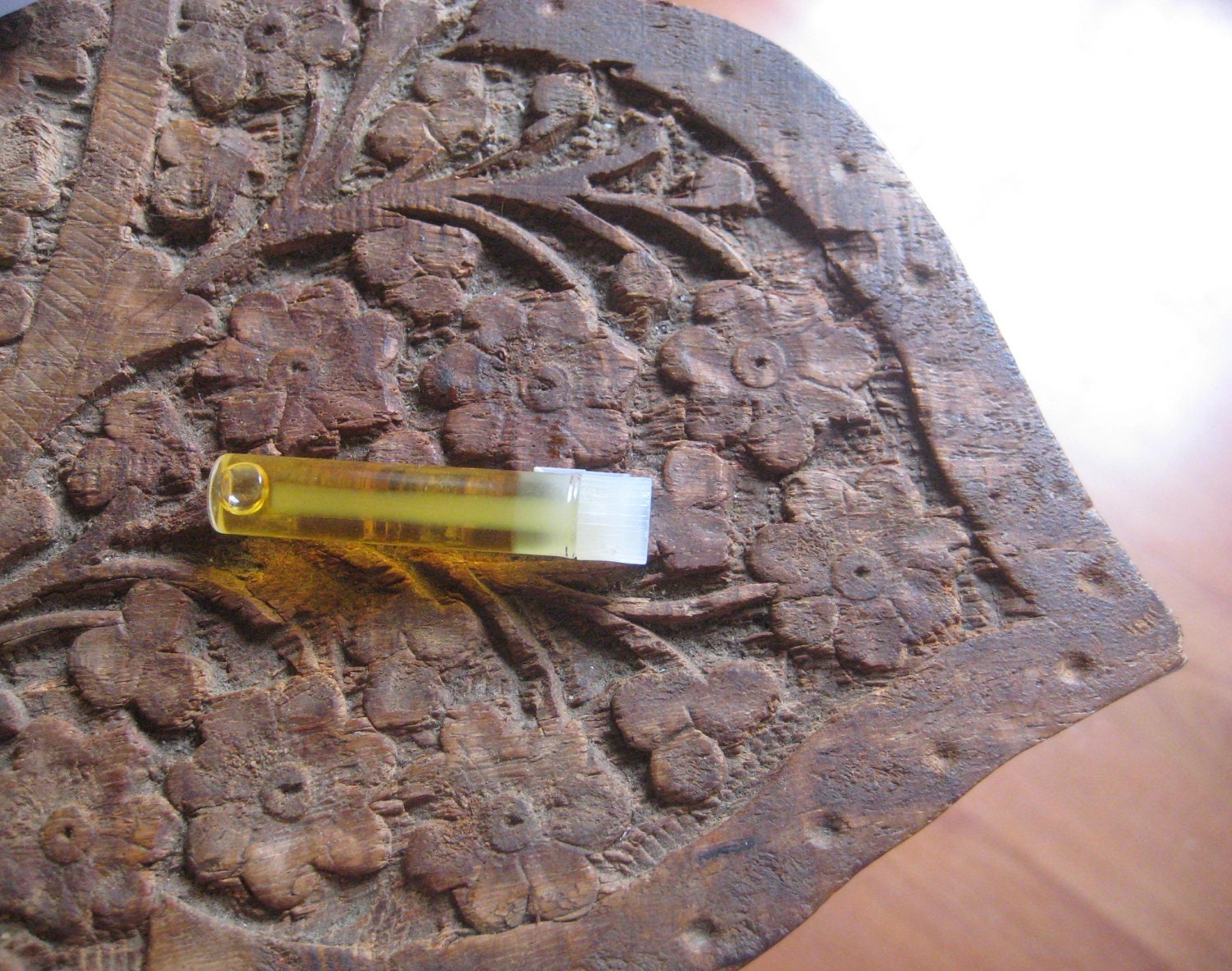 1 ml Sample of Arabesque's "The Golden Bough" botanical perfume