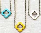 Flower Clover Necklace in Your Choice of Stone Color on Antique Bronze Chain, Turquoise, Yellow, White, Simple, Pendant, Summer, Bohemian