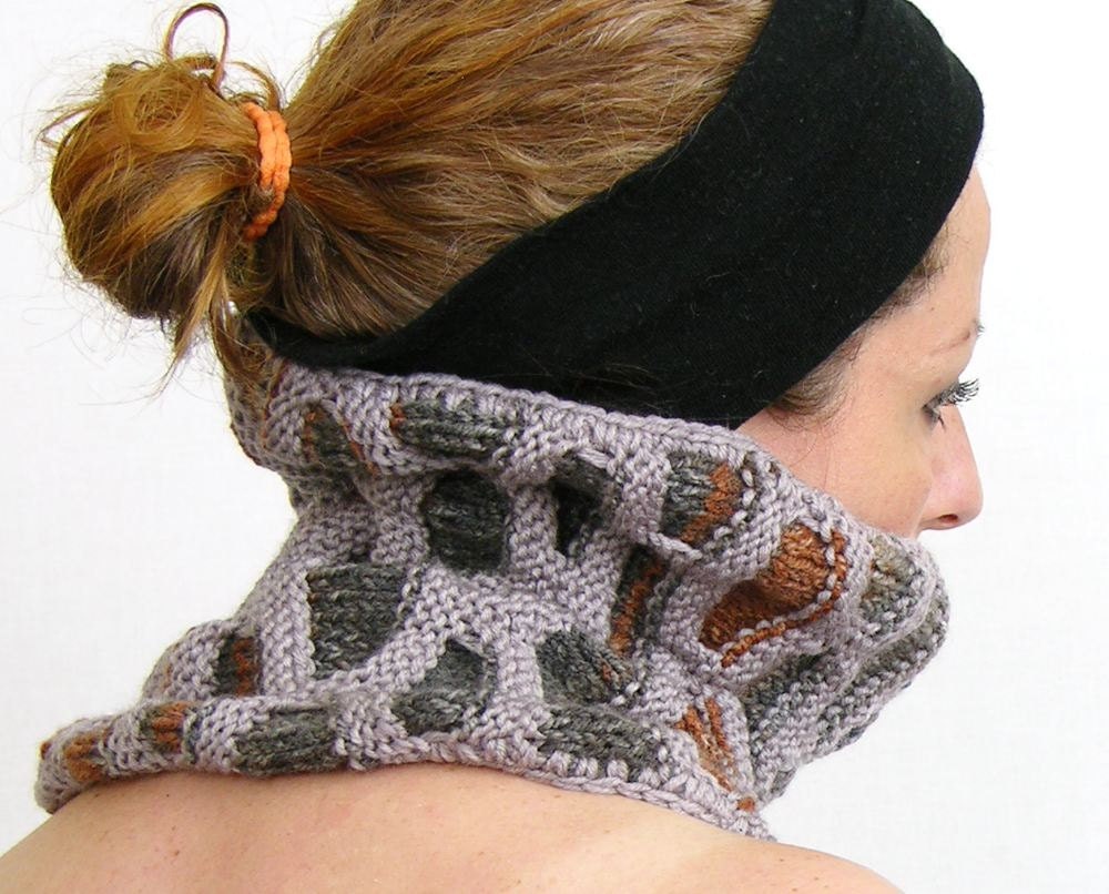 neck warmer turtle neck tube scarf knit honeycomb motif orchid brown blue fall autumn therougett curationnation