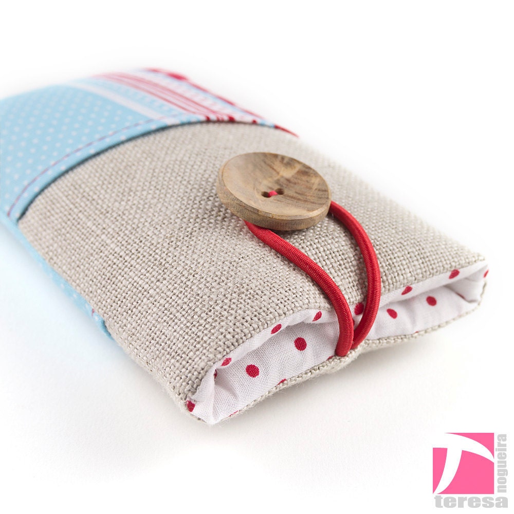 iPhone 4 protector / iPod sleeve / red and blue dots and stripes