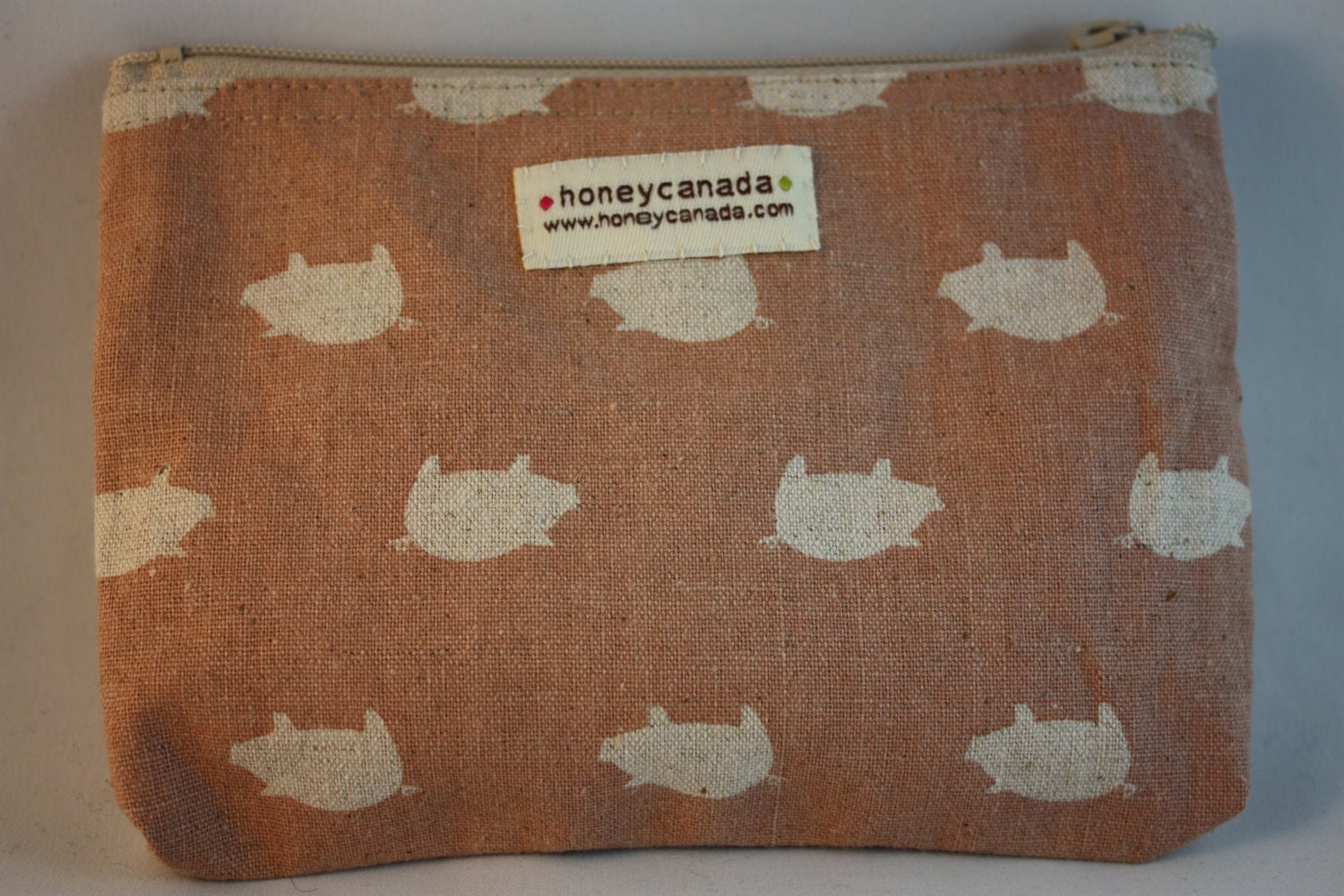 Japanese cotton fabric hand made zipper pouch pink pig print