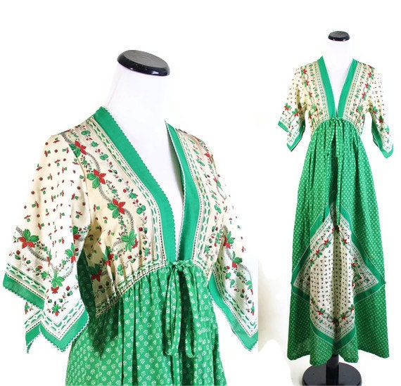 Long Dress / Dress / Dresses / Vintage Dress / Handkerchief / Green Dress / Caftan / Tent Dress / Boho / Bohemian / / 0923