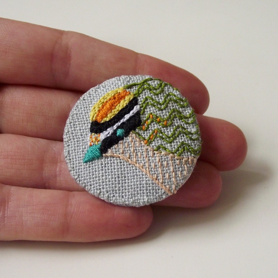 Firecrest Birdseeker Linen Brooch. Pin.