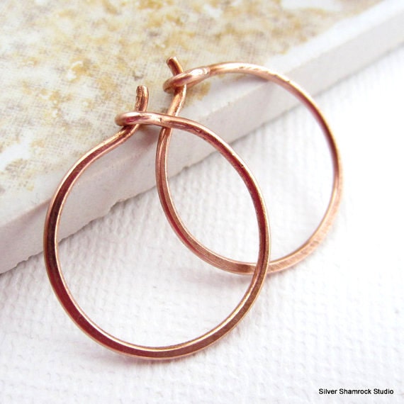 Small Copper Hoops. Hammered Hoop Earrings. Pure Copper. Smooth. 1 Inch Hoops. 18 Gauge Copper Hoops