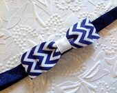 Navy and White Chevron Print Headband. Baby Hair Accessories. Girls Hair Accessories. Elastic Headband. Chevron Hair Bow Headband