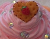Kawaii keychan,cell phone charm ,small ice cream with star coockie so cute.