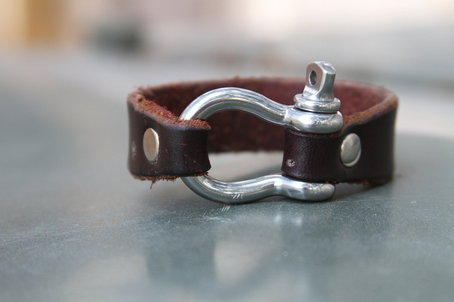 Shackle Clasp