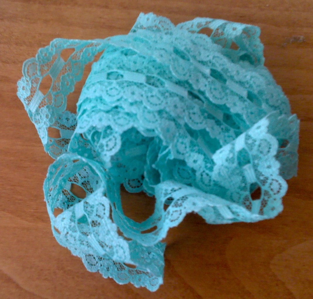 Green Beading Lace Sewing Trim 5 3/4 yards 1 Inch Wide L0439