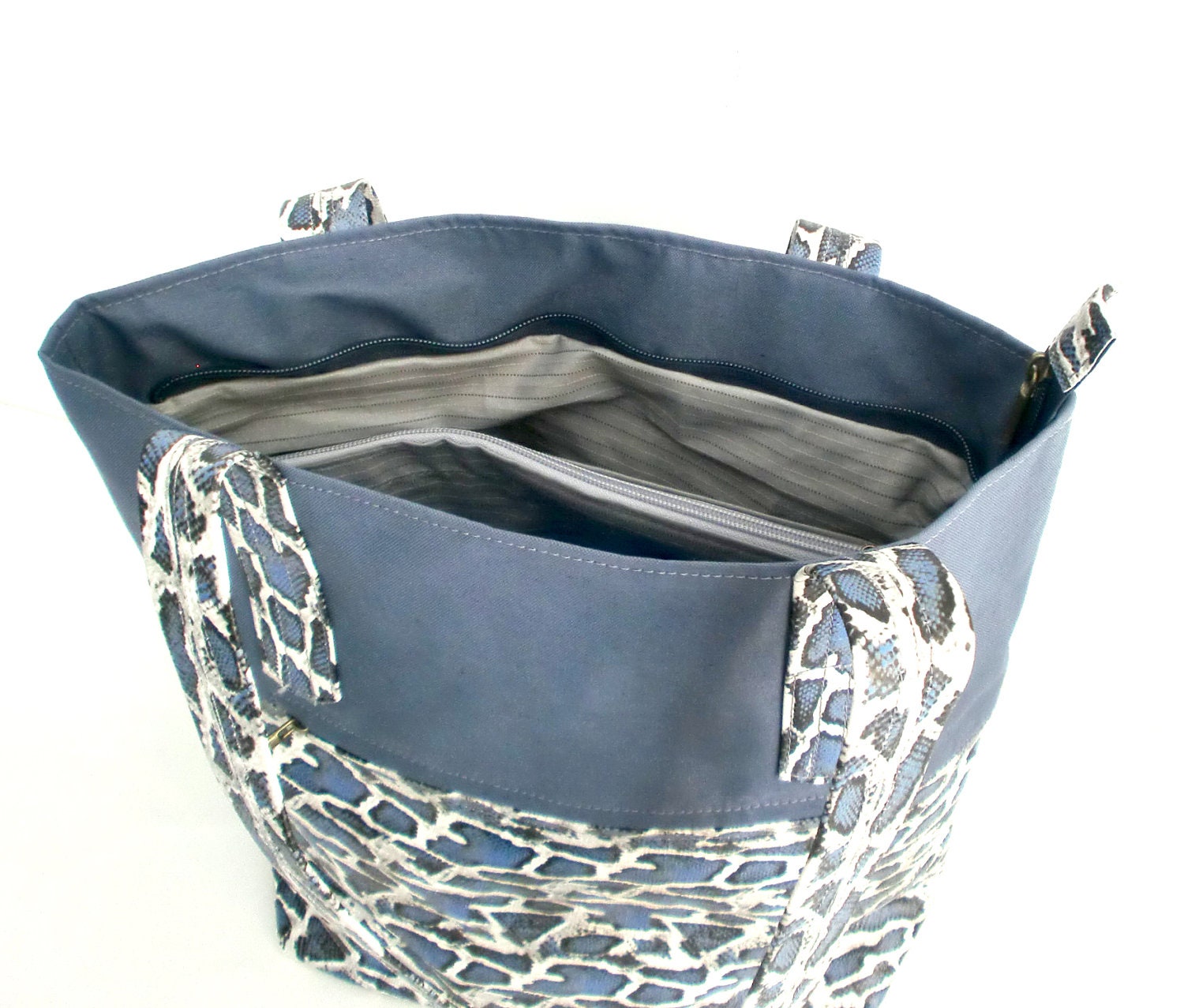 Women Blue snake skin printed handbag, Faux Snake Skin Shoulder Bag, ready to ship