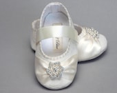 Baby Girl Shoe Caroline, Wedding, Flower Girl, Christening, slipper/bootie. Infant, Handmade by Pink2Blue