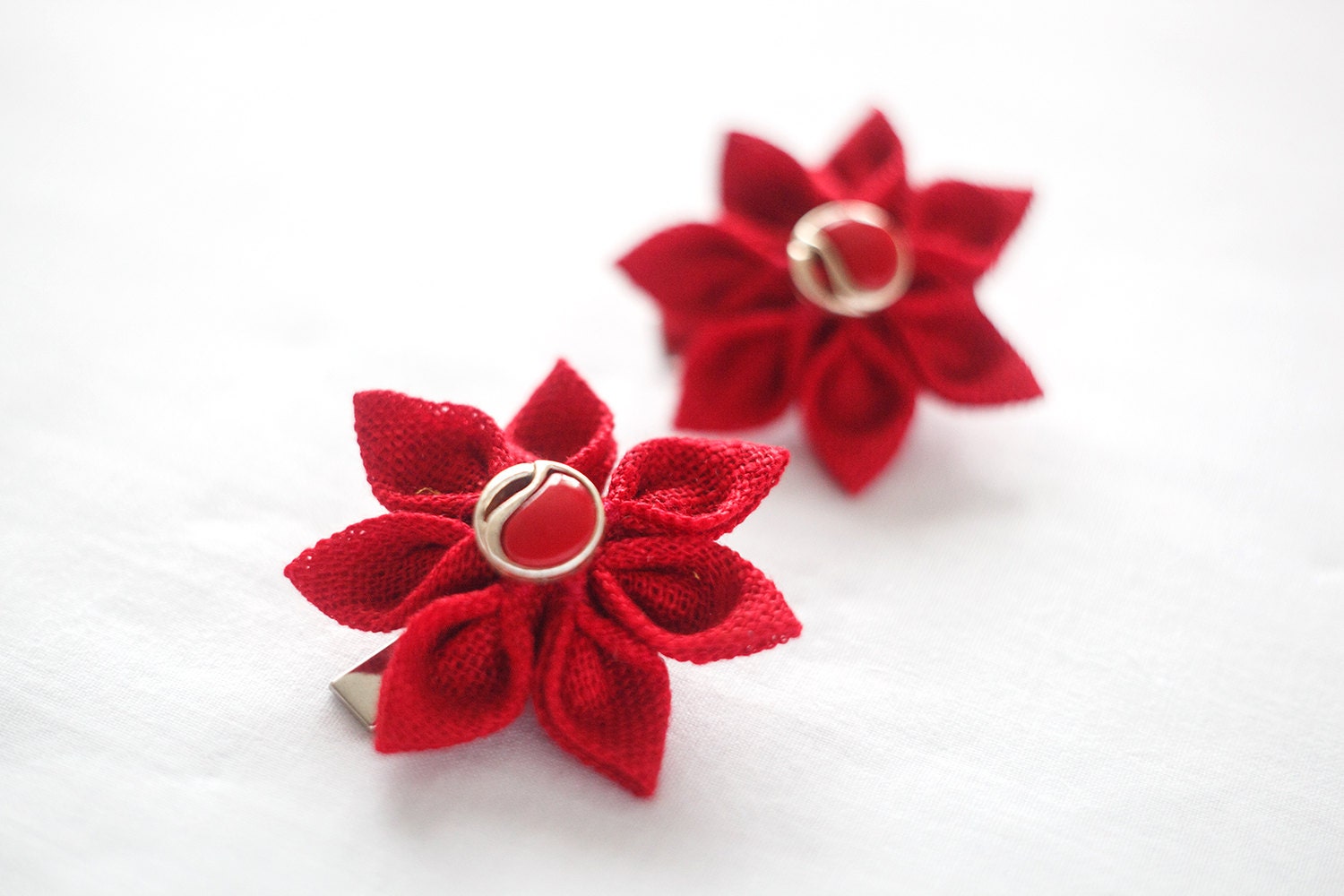 Girls hair clips - Bright red Flower girl hair clips - Toddler hair accessories