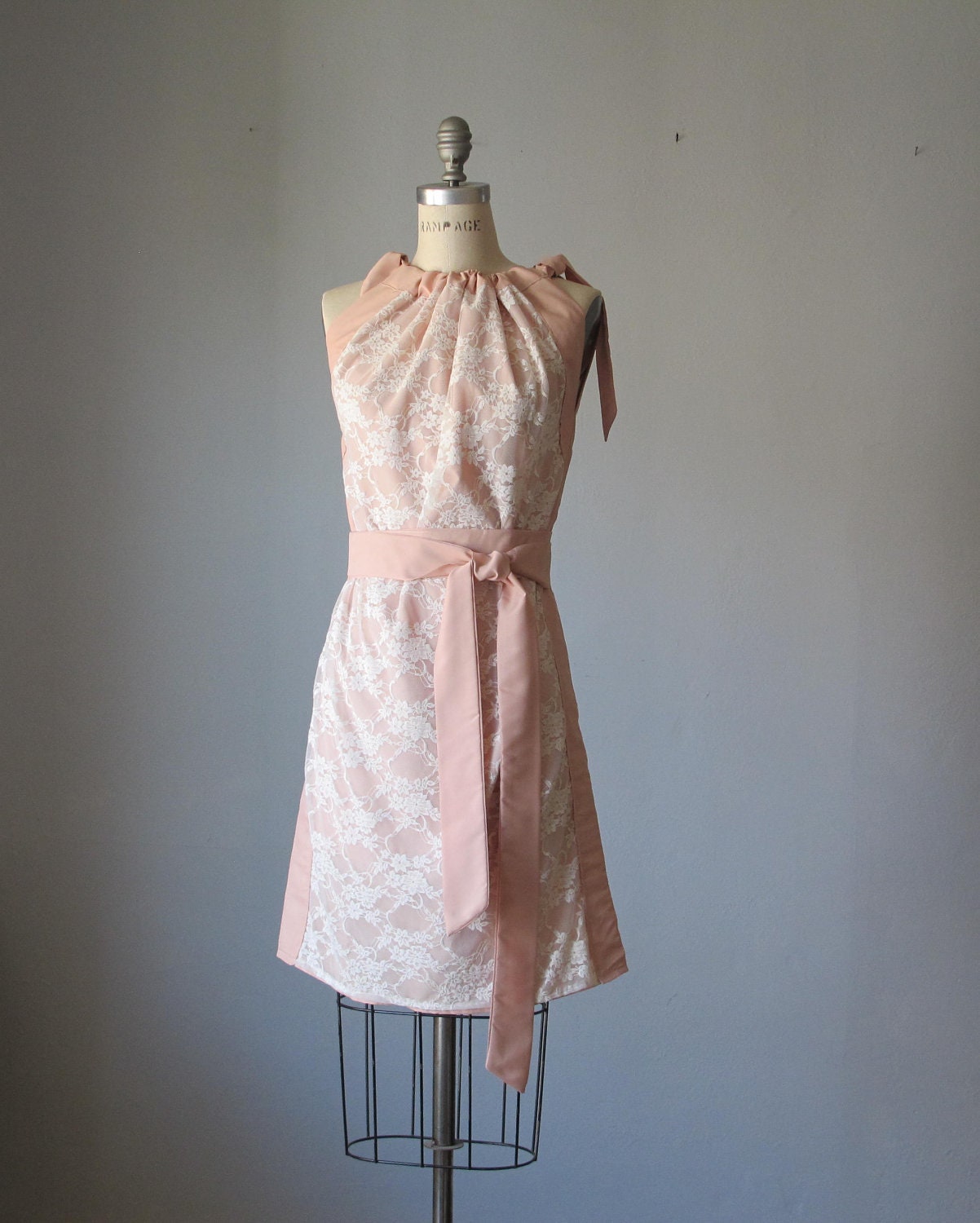 Dress / Creme Lase  /  Ash of roses  /   Bridesmaids   / Romantic  /  Bride  / Wedding / Box dress / Vintage inspired  / ready to ship