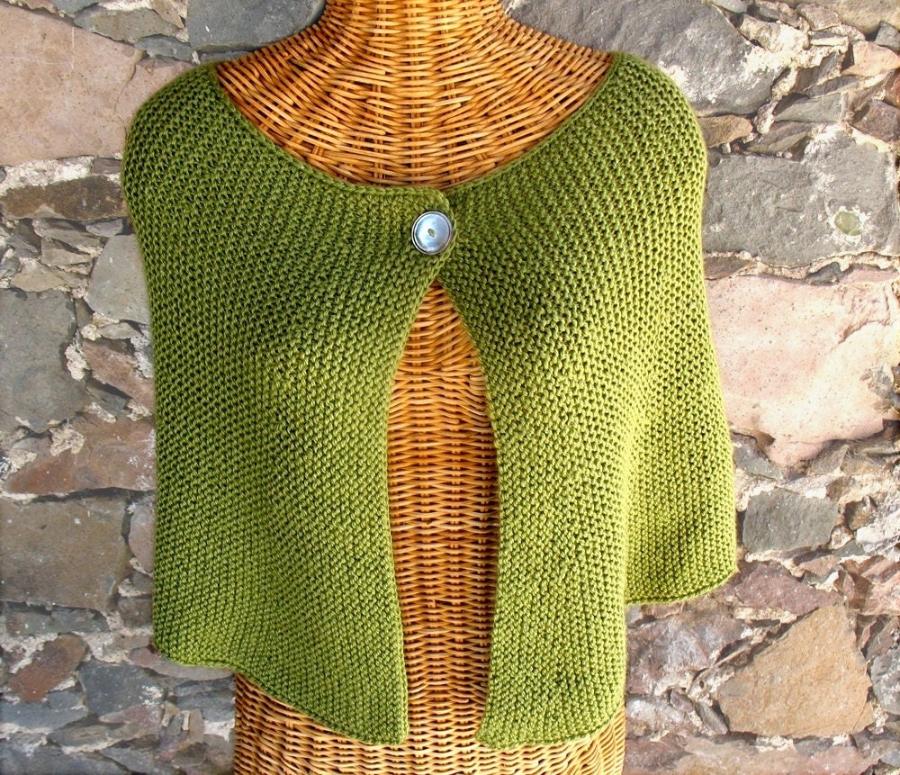 Hand-knit Capelet Wrap in Moss Green