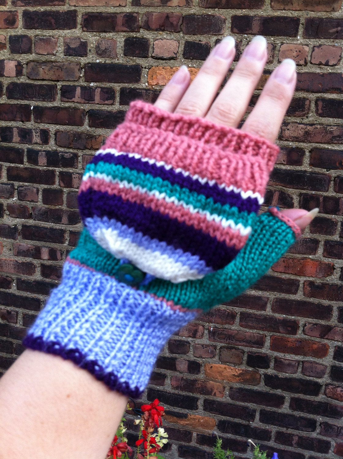Fingerless mittens: colorful stripy gloves