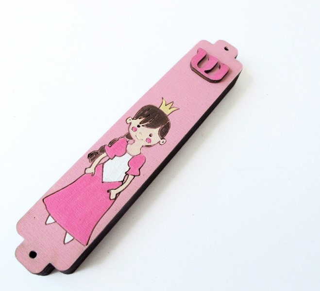 Kids Mezuzah Case - Princess, Pink and white Mezuzah - decorative kids mezuzah -Girls mezuzah hand painted on wood