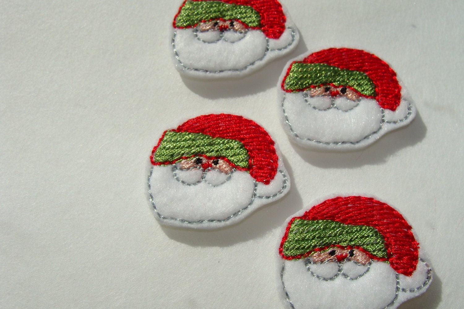 Machine Embroidered Felt - 4 SANTA Embellishments / Appliques
