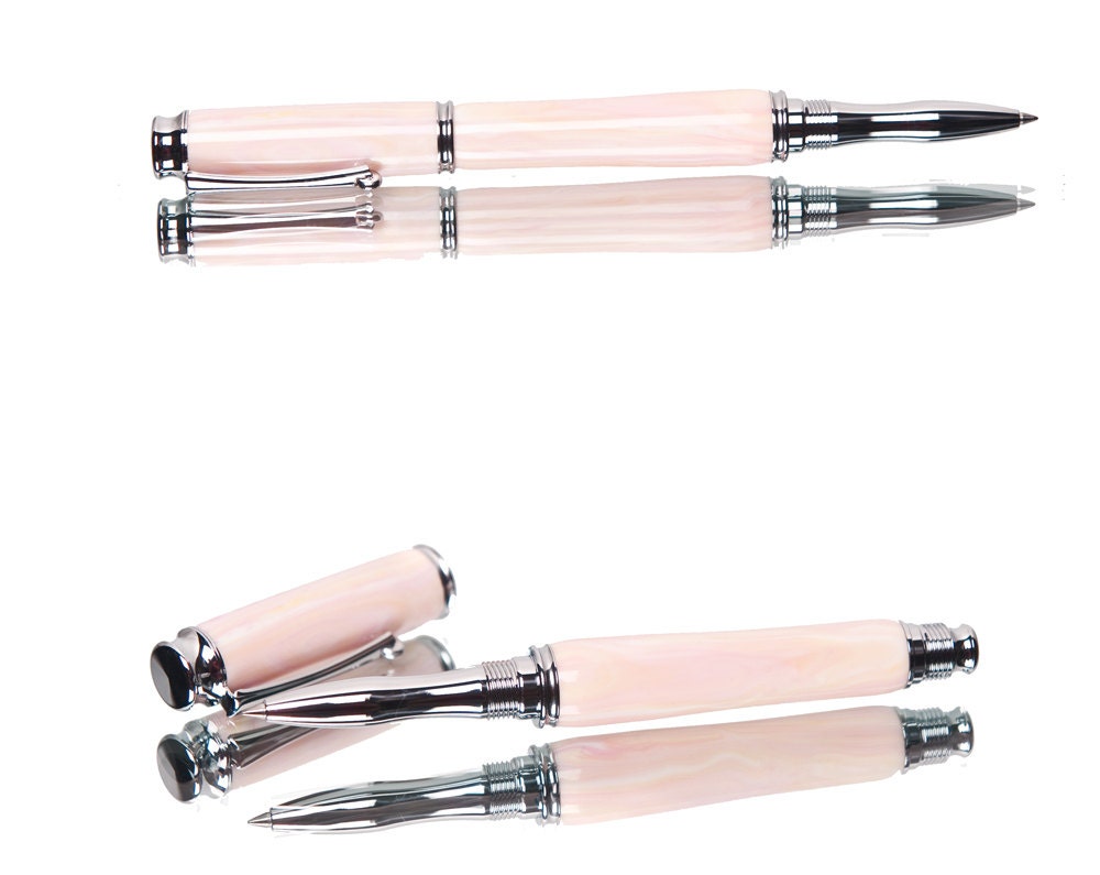 ON SALE NOW : Pen for a woman - Conch shell rollerball - with leather case