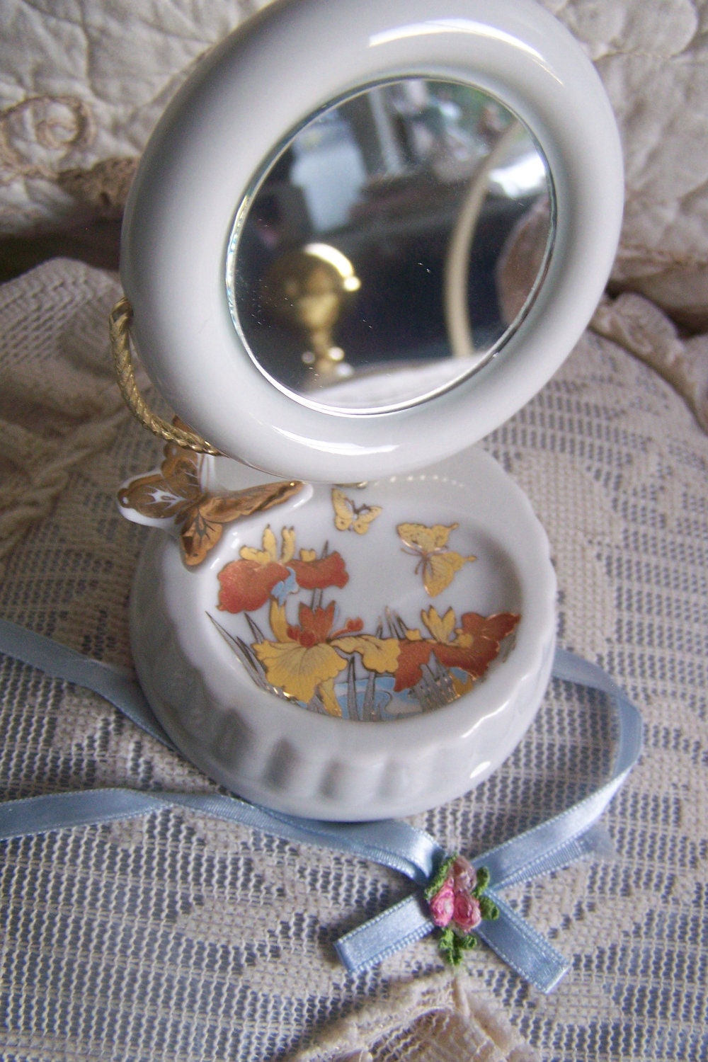 Vintage 70's Ceramic Jewelry / Ring Holder with Mirror Made in Japan.