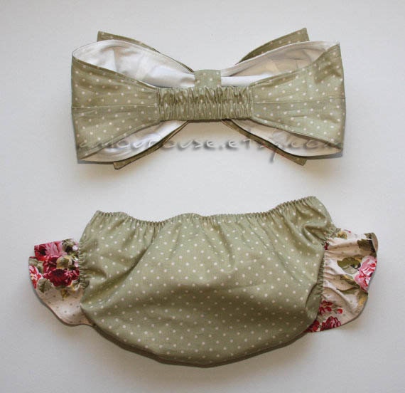 Garden and Dots Print Bow Bandeau and Bikini with Hip Ruffle