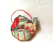 FRIDGE MAGNET, Quilted Teapot, Home Decoration, Red Green - BozenaWojtaszek