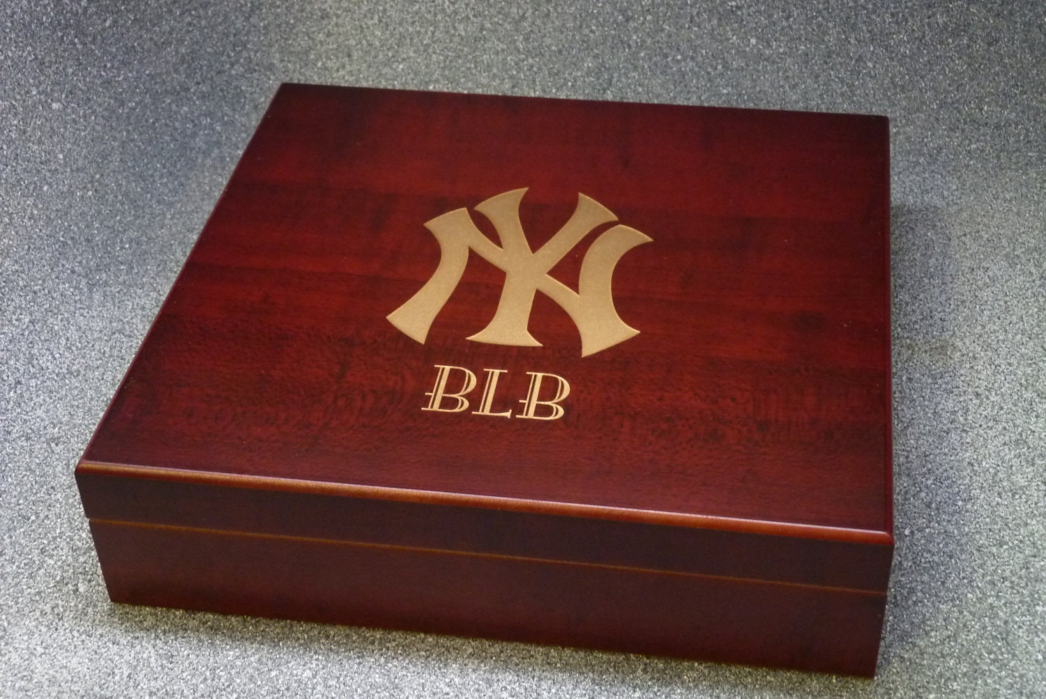 Personalized Humidor Custom Engraved with Logo, Cherry Finish, 20 Cigar Capacity