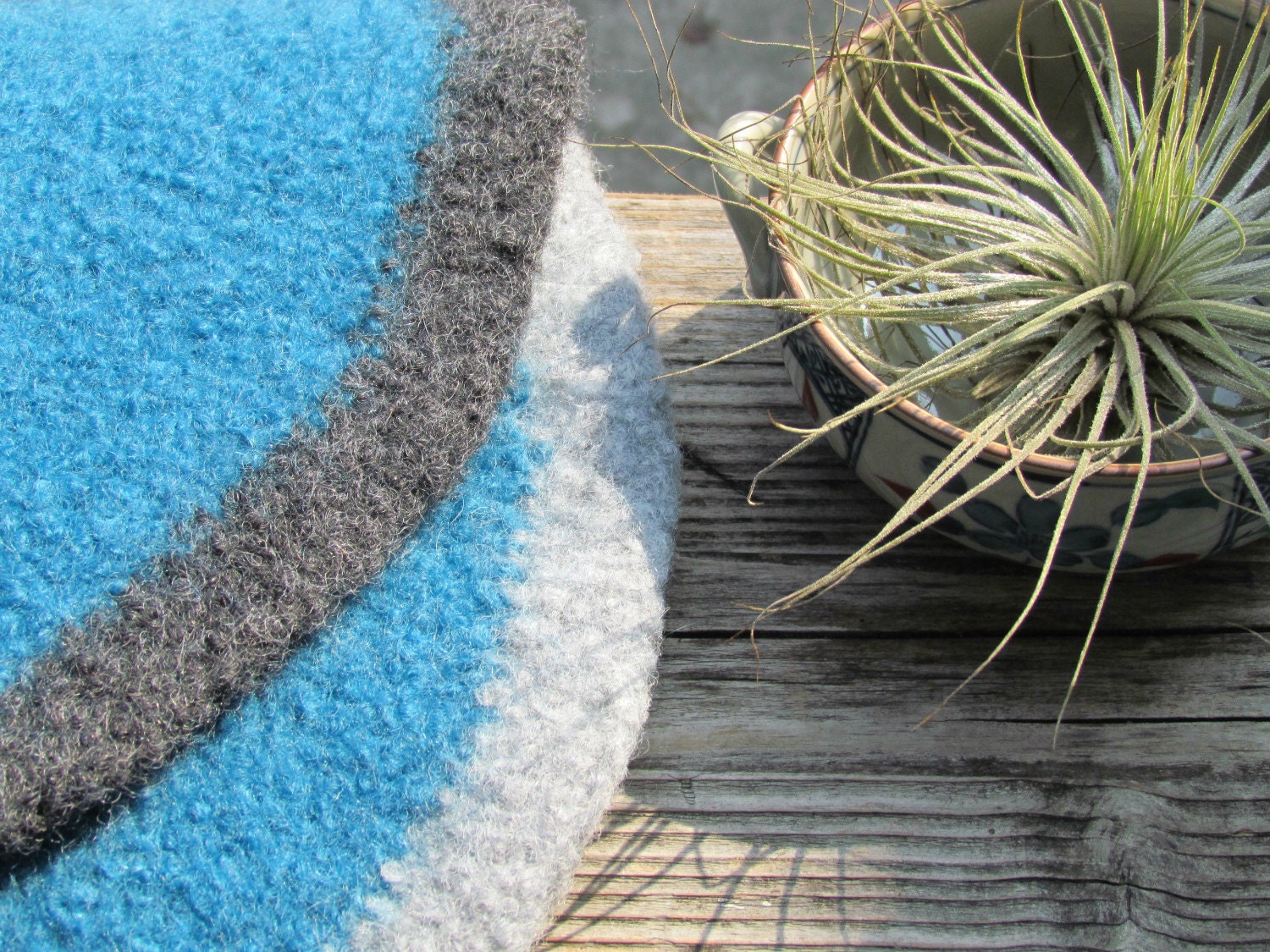 Wool felted placemat - Turquoise and light grey - Ocean colors - accent, home decor