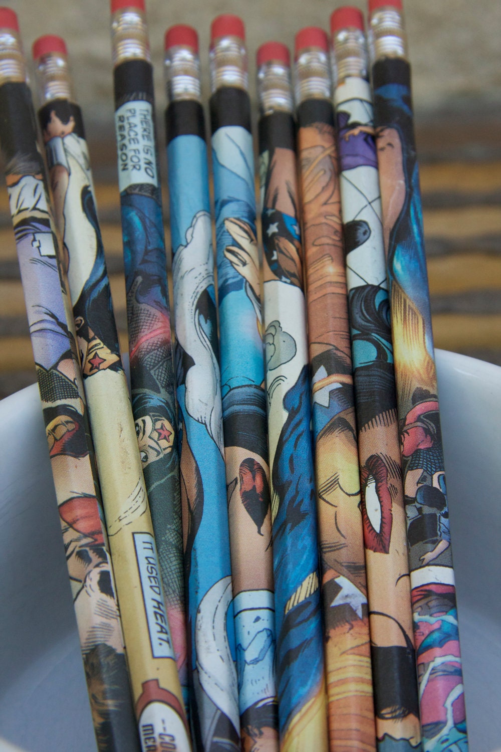 5 Wonder Woman DC comic Pencils - NEW
