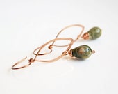 Simple hammered earrings - copper and rhyolite drops - arrabeska