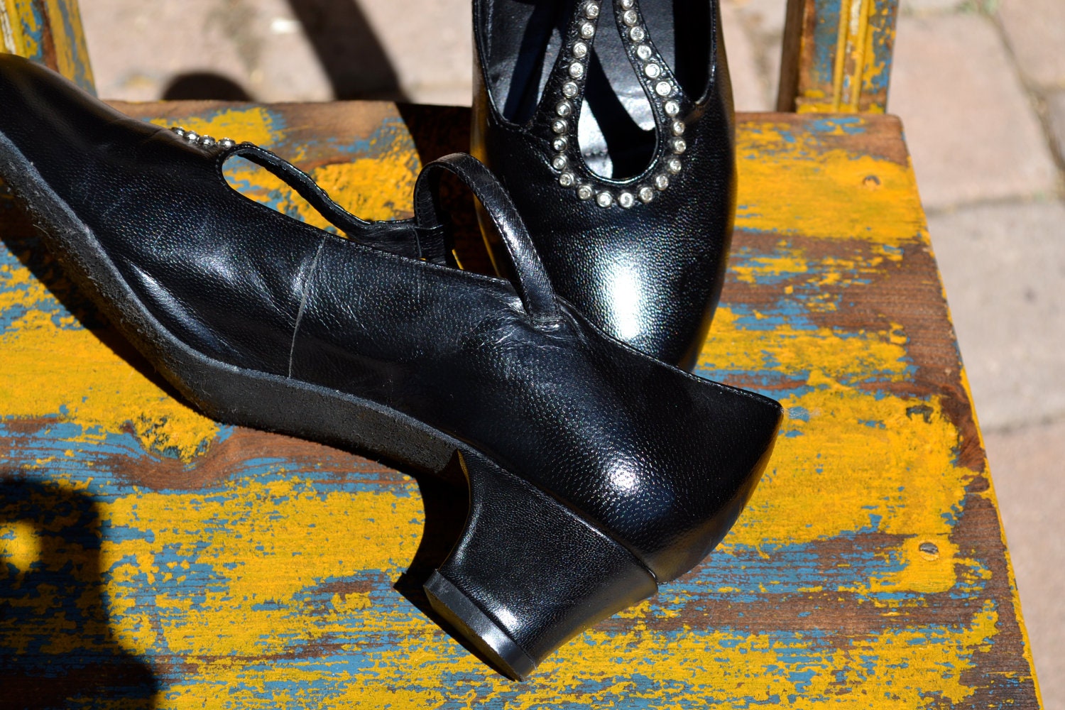 Vintage 50s black leather RHINESTONE MARY JANE heels size 7